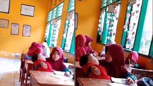 VIRAL-Sosok-Nuraeni-Bocah-SD-Belajar-Sambil-Asuh-Adik-di-Sekolah-Ibunya-Sudah-Wafat-karena-Kanker.jpg