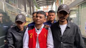 Vadel-Badjideh-di-Pengadilan-Negeri-Jakarta-Selatan.jpg