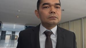 Wakil-DPRD-Sumut-Ihwan-Ritonga-saat-diwawancarai-usai.jpg