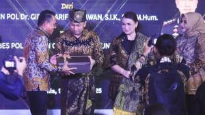 Wakil-Wali-Kota-Pemko-Medan-Sambut-Kapolrestabes-Medan-Pemakaian.jpg