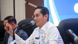 Wali-Kota-Medan-Rico-Tri-Putra-Bayu-Waas-gelar-pertemuan-seminar.jpg