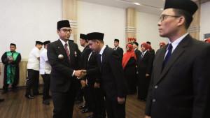 Wali-Kota-Medan-Rico-Tri-Putra-Bayu-Waas-mengambil-sumpah.jpg