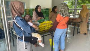Warga-kunjungi-toko-Bhineka-Mart-milik-BUMD-Pemkab-Deli-Serdang_.jpg