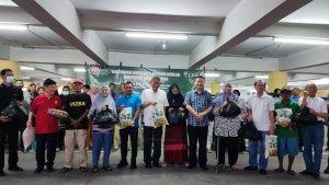 Yayasan-Sosial-Lautan-Mulia-bersama-Institut-Bisnis-ITB-menggelar.jpg