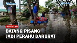 batang-pisang-pengganti-perahu_.jpg