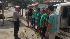 berlalu-lintas-demi-menciptakan-keamanan-dan-kenyamanan-di-jalan-raya.jpg