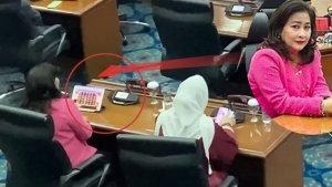 cinta-mega-main-game-online-rapat-paripurna.jpg