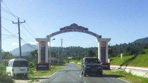 gapura-selamat-datang-Kabupaten-Tapanuli-Utara.jpg