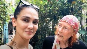 ibu-luna-maya-tribunmedan2.jpg