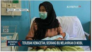 ibu-yang-melahirkan-anak-ketiganya-di-dalam-mobil.jpg