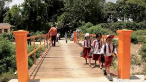 jembatan-yang-dibangun-tpl_20160918_171157.jpg