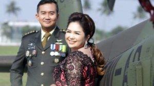 joy-tobing-dan-kolonel-tni-au-cahyo-permono.jpg