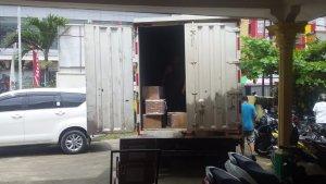 logistik-pilkada-asahan-tiba-di-kisaran.jpg