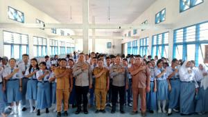 menekankan-pentingnya-menjauhi-tawuran-narkoba-dan-perilaku-negatif.jpg