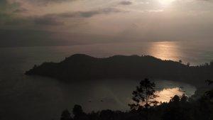 panorama-tanjung-unta-danau-toba.jpg