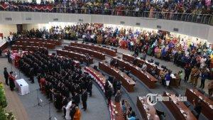 pelantikan-anggota-dprd-sumut-1.jpg