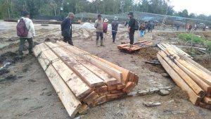 penemuan-10-ton-kayu.jpg