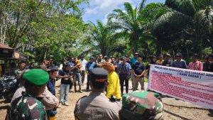 pengamanan-aksi-unjuk-rasa-di-PT-Tunas-Agro-Sejati-Sihapas-Barumun.jpg