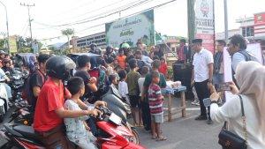 polisi-baik-bagi-takjil.jpg