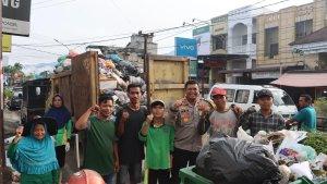 pusat-pasar-madina.jpg