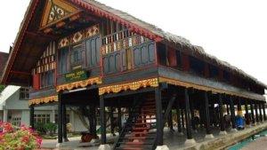 rumah-adat-aceh-1.jpg