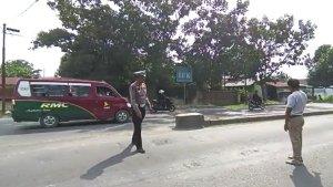 tabrak-lari-wanita-ditabrak-hingga-melayang.jpg
