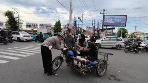 tindakan-tegas-terhadap-para-pelaku-pelanggaran-lalu-lintas-152024.jpg