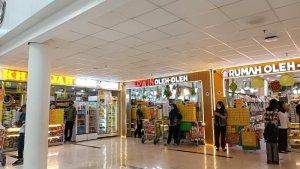 toko-oleh-oleh-Bandara-Kualanamu.jpg