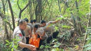 usai-pencarian-dramatis-sejak-dini-hari-Suasana-haru-menyelimuti-proses-evakuasi.jpg