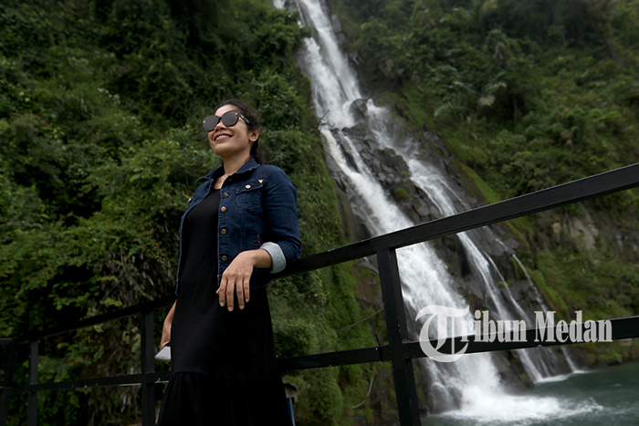 Berita Foto: Rangkaian Acara Famtrip Toba Disbudpar Sumut, Melirik Pesona Air Terjun Situmurun - 08062022_PESONA_AIR_TERJUN_SITUMURUN_DANIL_SIREGAR-2.jpg