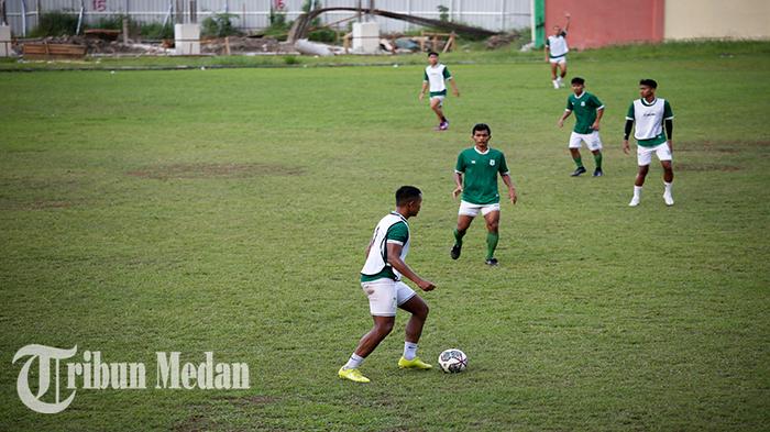 Berita Foto: Prioritaskan Lokal, PSMS Medan Tetap Pantau Pemain Asing - 10072023_LATIHAN-RUTIN_ABDAN-SYAKURO-9.jpg