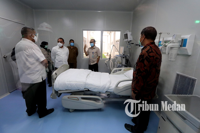 20072020_gubsu_tinjau_ruang_isolasi_danil_siregar-2.jpg