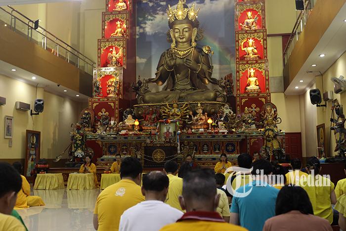 Berita Foto: Perayaan Waisak 2568 BE, Menjadi Momentum Umat Buddha Membersihkan Diri - 23052024_PERAYAAN_WAISAK_DANIL_SIREGARjpg.jpg