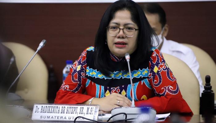 Anggota-DPD-RI-dari-Provinsi-Sumatera-Utara-Badikenita-Br-Sitepu.jpg