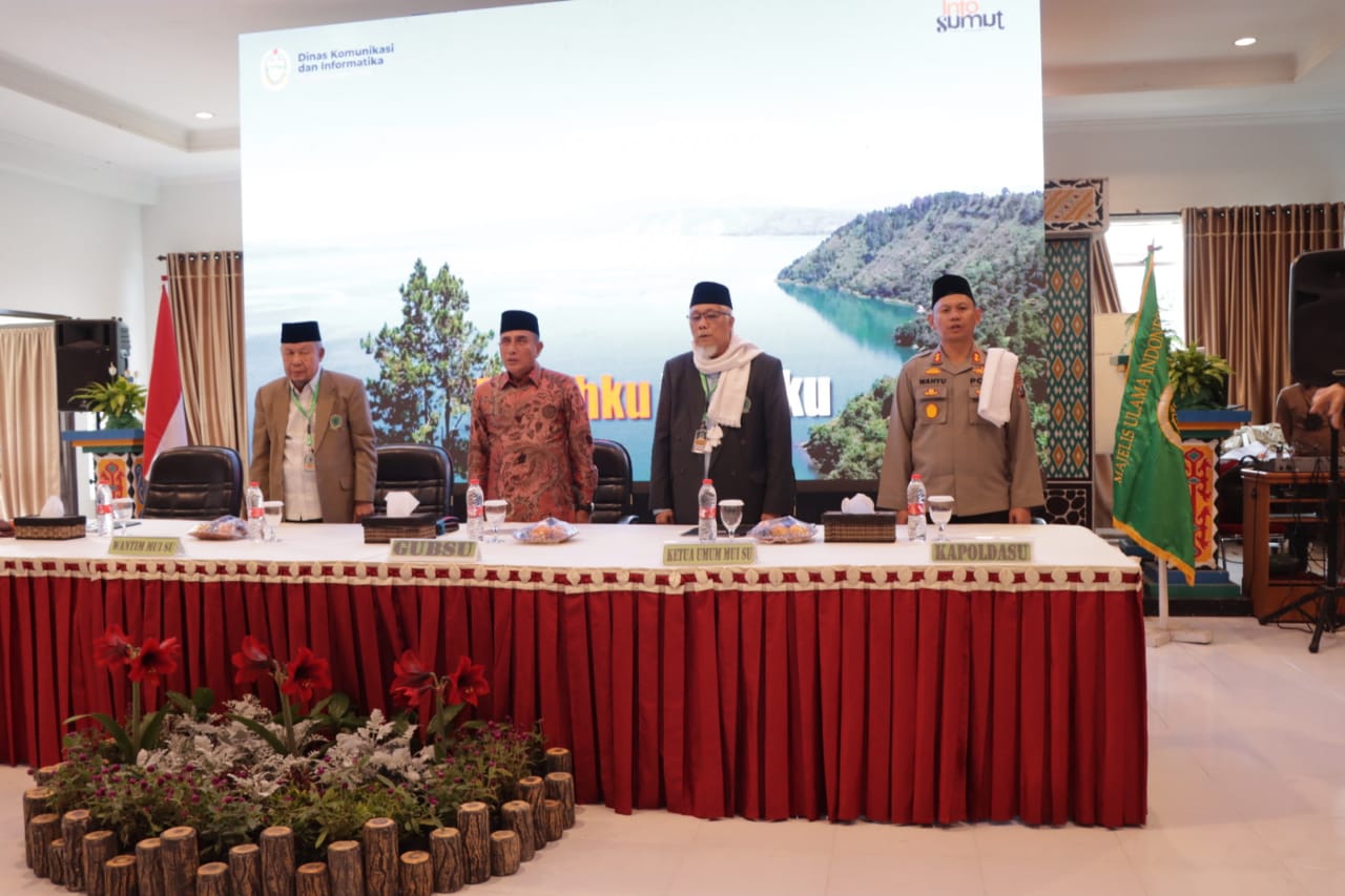Kapolres Tanah Karo Bersama Gubernur dan Ketua MUI Mukerda ke III MUI Sumut 2023
