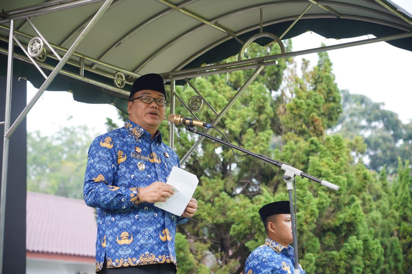 BERI-ARAHAN-Bupati-Deli-Serdang-dr-Asri-Ludin-Tambunan-ketika.jpg