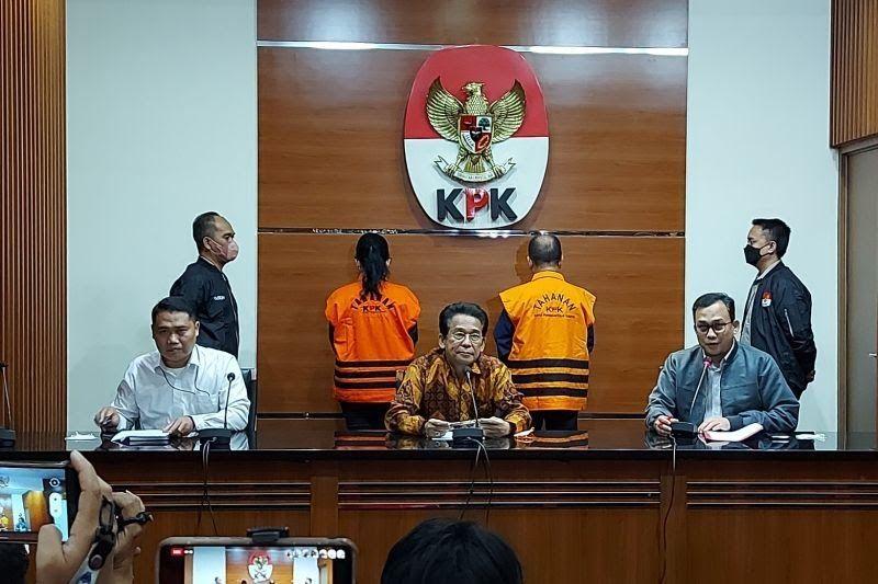 Korupsi Tunjangan Kinerja ASN, Bupati Kapuas dan Istrinya Anggota Komisi III DPR RI Ditangkap KPK