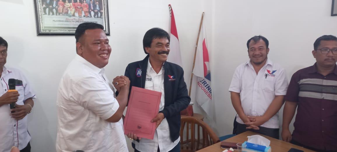Bacalon-Bupati-Samosir-Freddy-Situmorang-mendaftar-ke-PDI-P-dan-Partai-Perindo.jpg