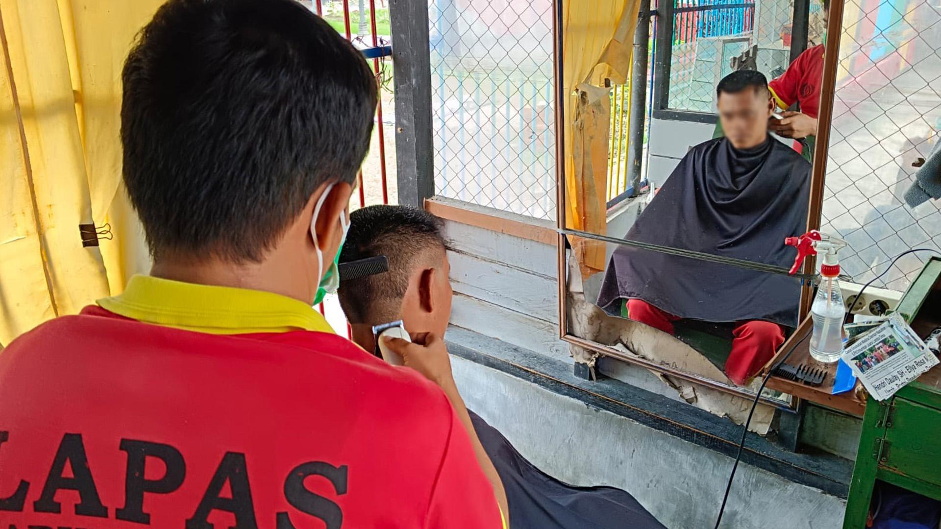 Barbershop-Lapas-Labuhan-Bilik-Bekali-Skill-Kemandirian-Warga-Binaan.jpg