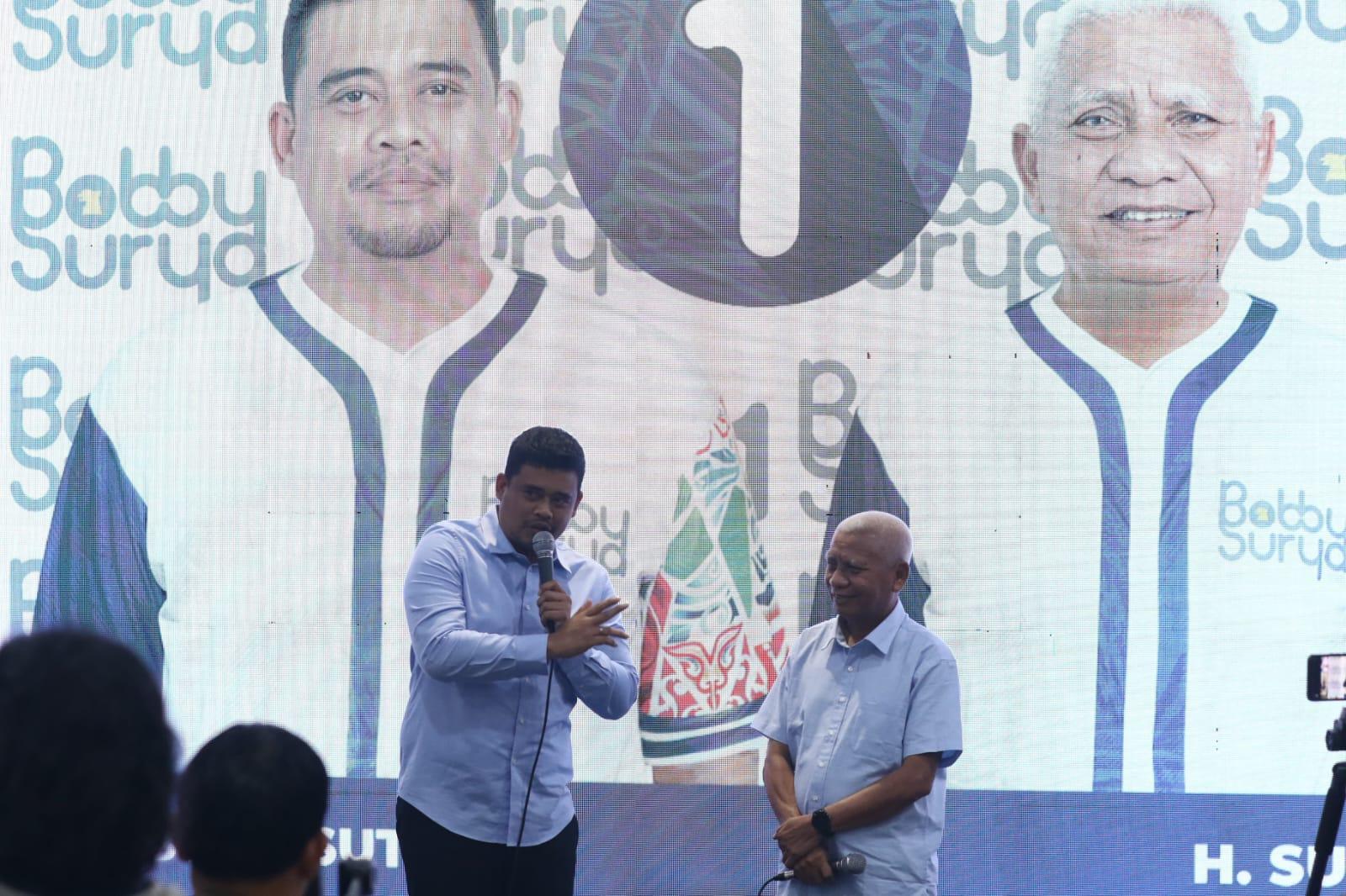 Bobby-Surya-saat-menggelar-pertemuan-di-posko-pemenangnya.jpg