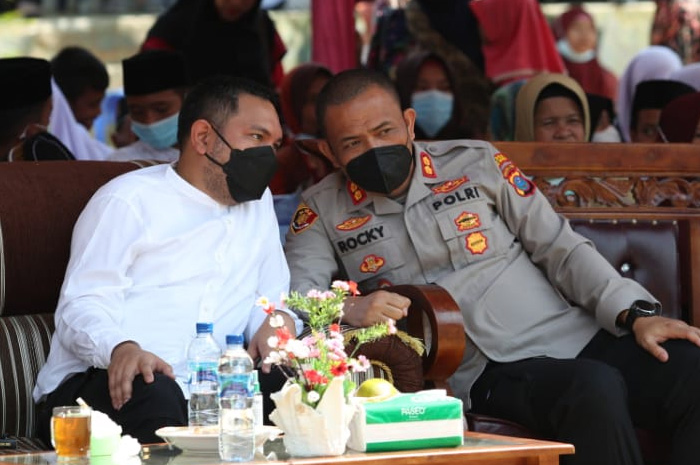 Bupati-Pakpak-Bharat-dan-Kapolres-AKBP-Rocky.jpg