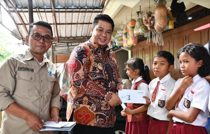 Daftar ke Tujuh Partai, Bacalon Bupati Samosir Vandiko Optimis Lanjutkan Pembangunan Samosir