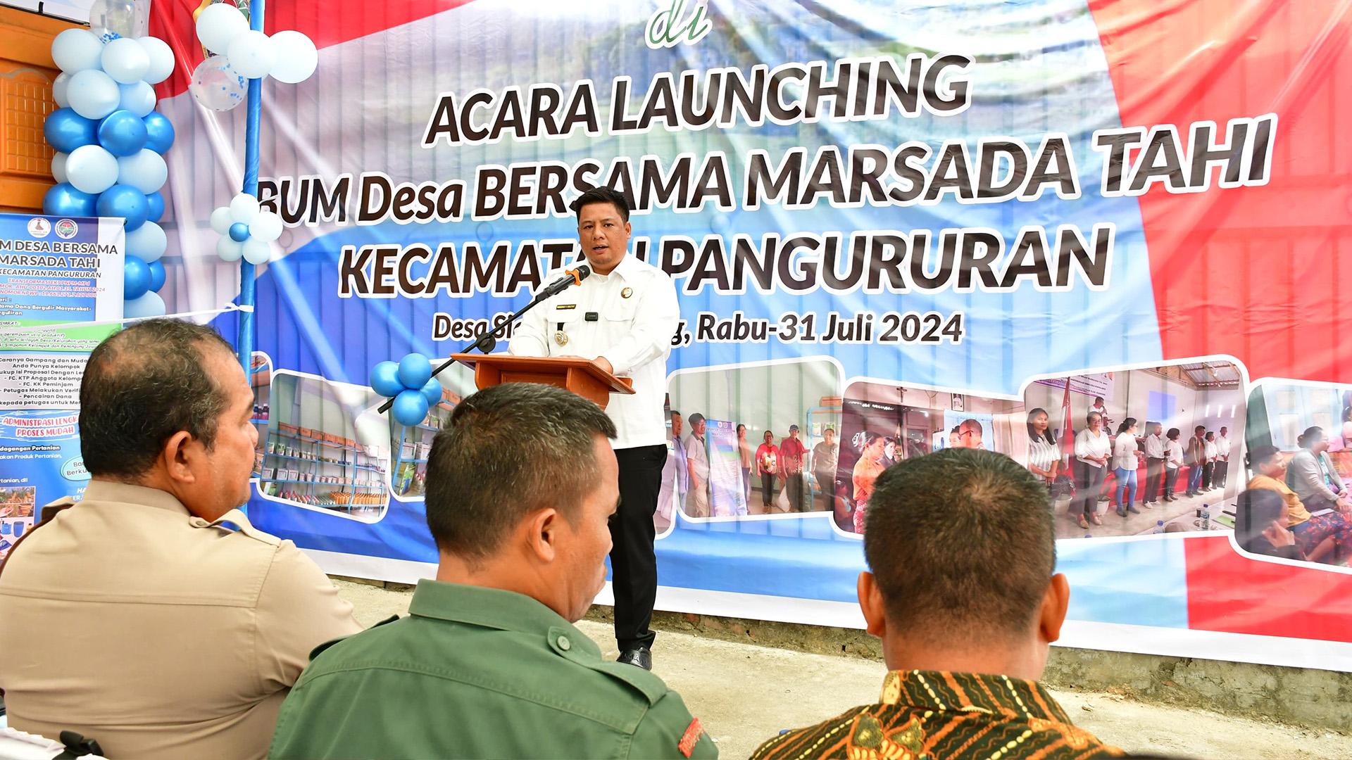 Bupati-Samosir-Vandiko-Gultom-meresmikan-BUMDesma-1.jpg