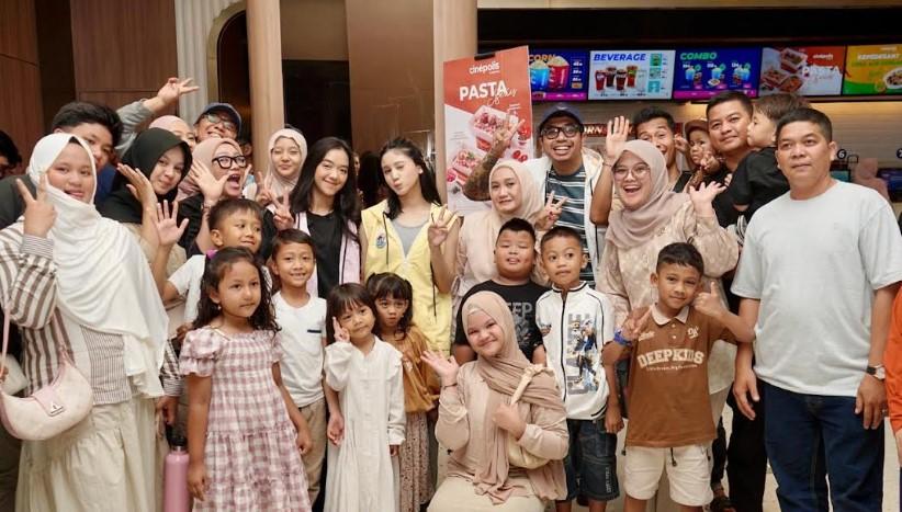 Cast-Film-Pelangi-di-Mars-saat-menyapa-penggemar-di-Cinepolis-Plaza-Medan.jpg