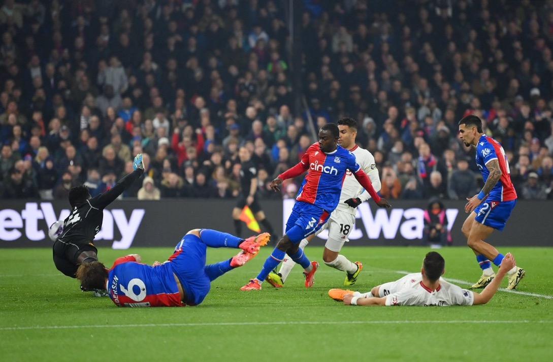 Crystal-palace-vs-man-united-4-0.jpg