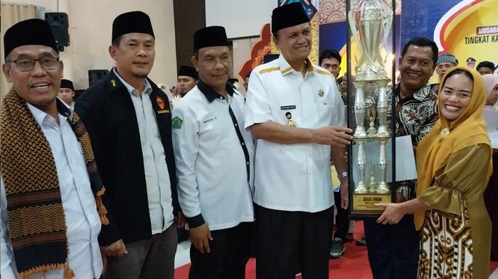 Dalam-MTQ-ke-21-ini-Kecamatan-Salak-Juara-Umum.jpg