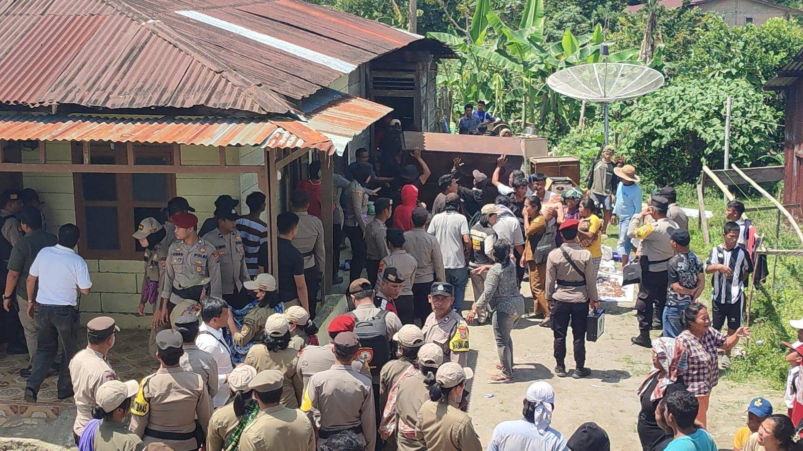 Tim Gabungan TNI-Polri dan Satpol PP lakukan Pengamanan Eksekusi Lahan di Dairi