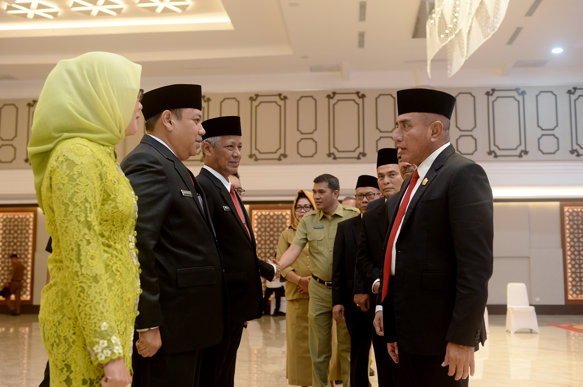 Edy-Rahmayadi-lantik-pejabat-tinggi.jpg