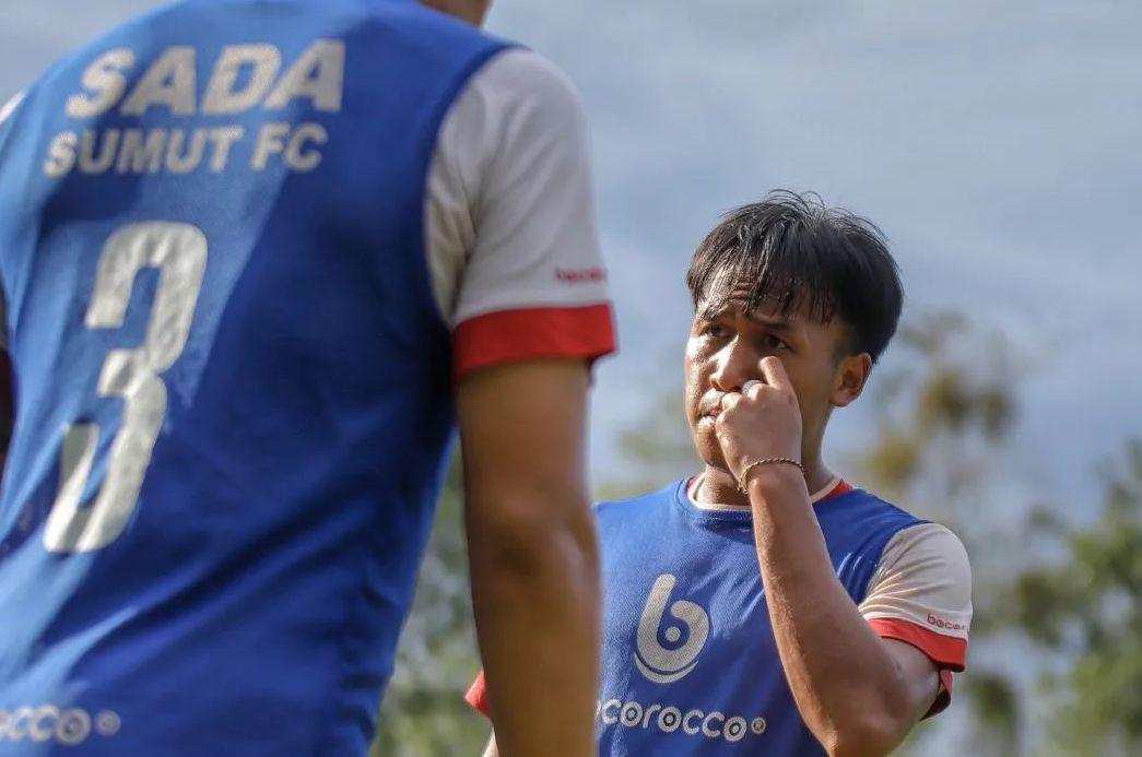 Farel-Akbar-Pemain-Sada-Sumut-FC-Saat-Melakoni-Latihan-Rutin.jpg