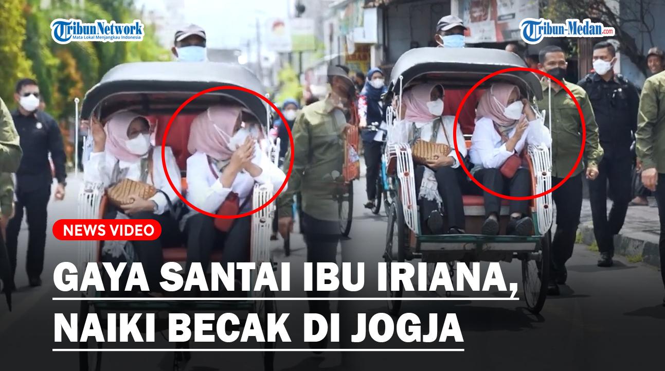 GAYA-Santai-Ibu-Iriana-Naiki-Becak-Kunjungi-Kampung-Bakpia-Pathuk-Jogja.jpg